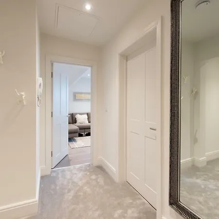 Franklin Rise By Serviced Apartment *